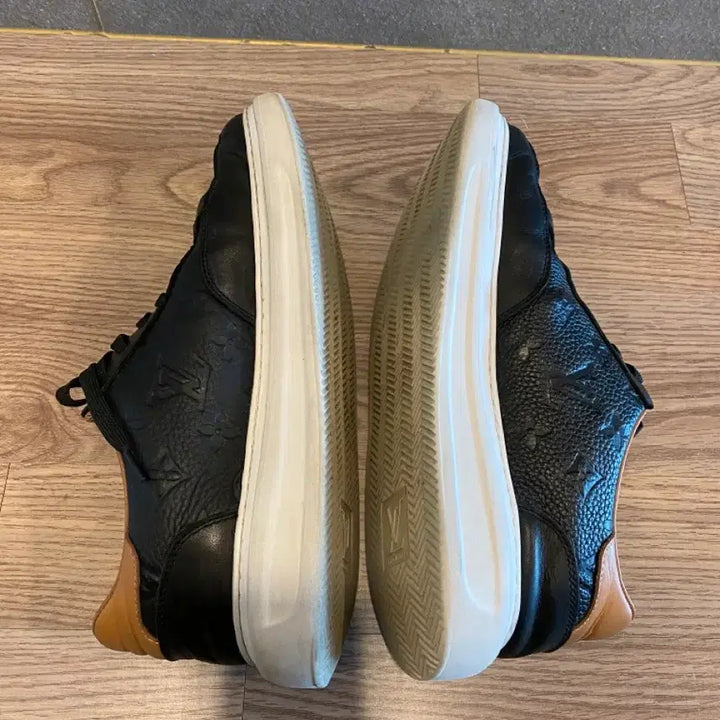 [BUNJANG] Louis Vuitton Beverly Hills Sneakers / (us9, k280) 루이비통 스니커즈