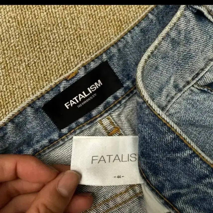 [BUNJANG] Fatalism Straight Fit Washed Denim Pants / 페이탈리즘 워싱 스트레이트핏 데님 팬츠 44 (택포)