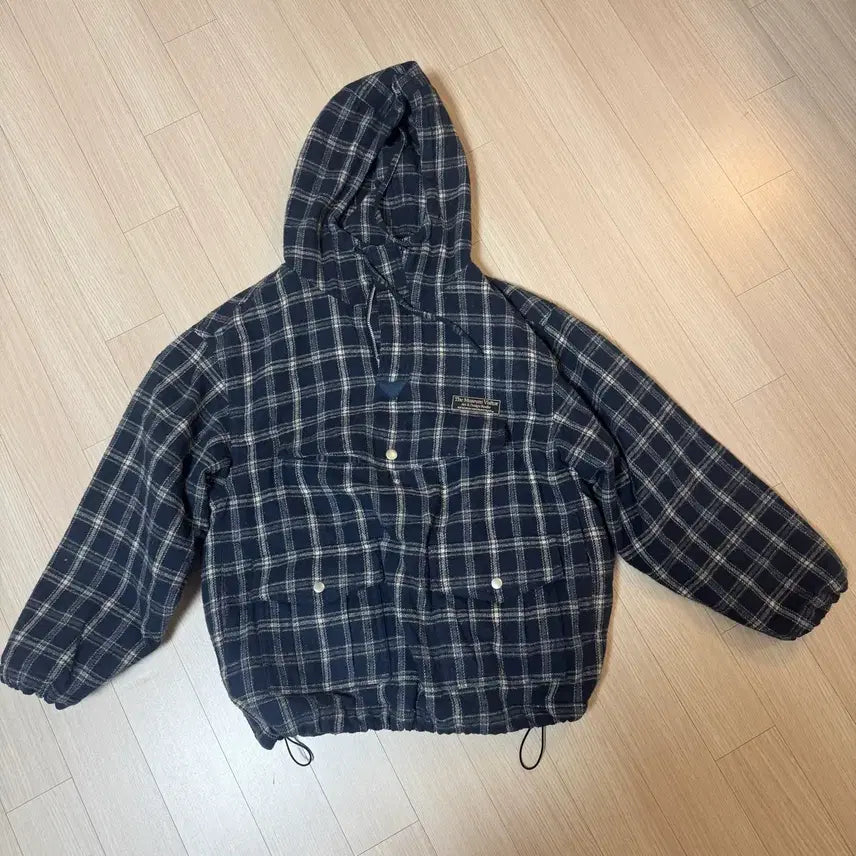 [BUNJANG] The Museum Visitor Padded Hooded Jacket / 더 뮤지엄비지터 패딩 후드