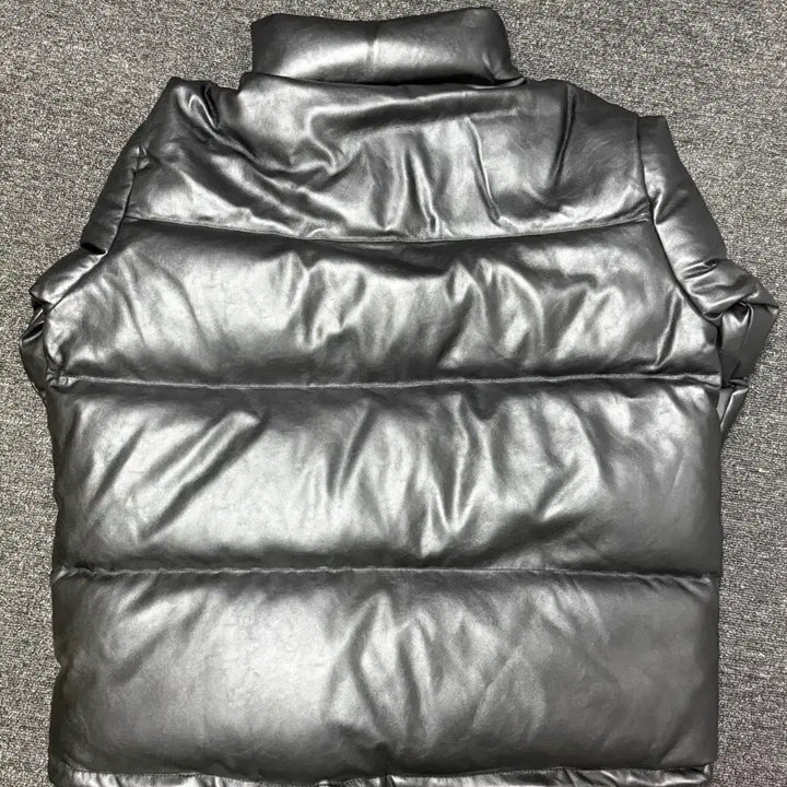 [BUNJANG] LOWELL Black Leather Short Padded Jacket / LOWELL 블랙 레더 숏패딩 판매합니다.