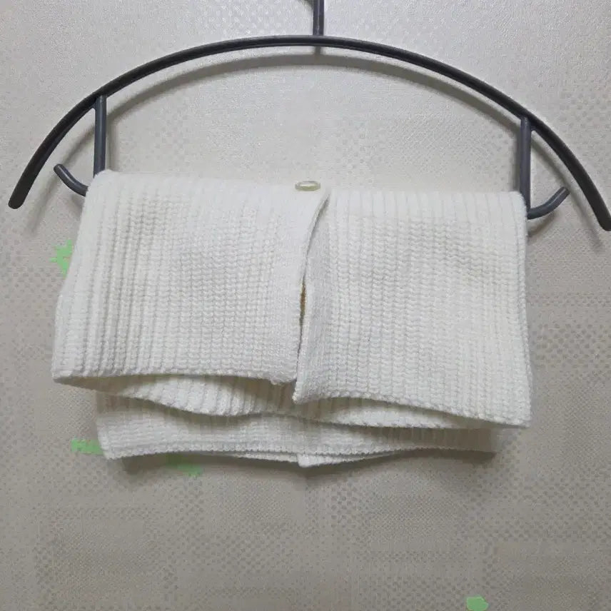 [BUNJANG] White/Ivory Knit Sweater / 니트