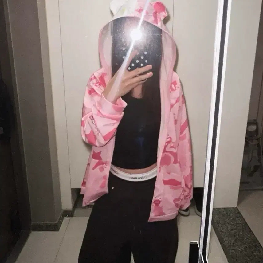 [BUNJANG] Hello Kitty Camo Hoodie Zip-up (Size M) / 헬로키티 카모 후드집업 M / 미착용 하자상품