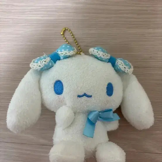[BUNJANG] Sanrio Cinnamoroll Plush Keychain with Blue Ribbon / 산리오 시나모롤 인형 키링 블루 리본