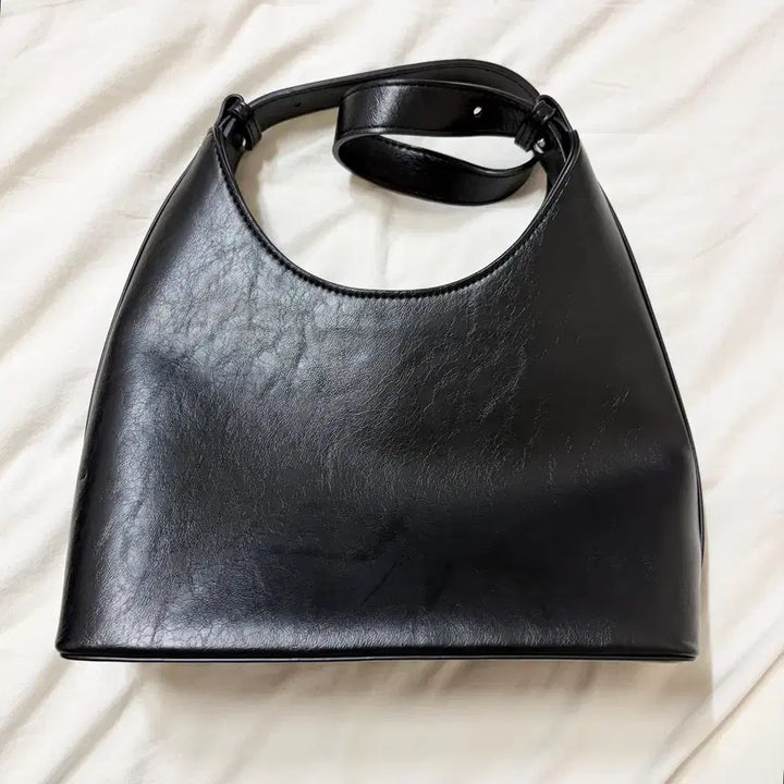 [BUNJANG] 8 Seconds Black Shoulder Bag / 에잇세컨즈 블랙 숄더백 가방