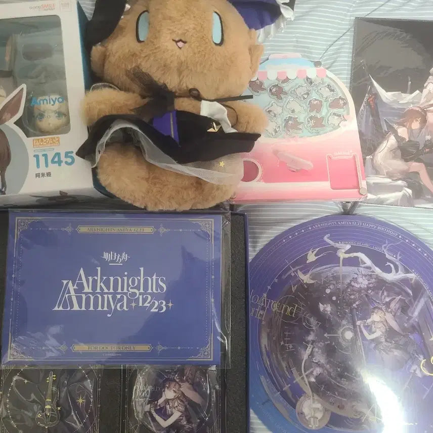 [BUNJANG] Arknights Amiya & Other Merchandise Bundle Set / 명일방주 아미야 위주 로즈냥 조금 굿즈 일괄 판매