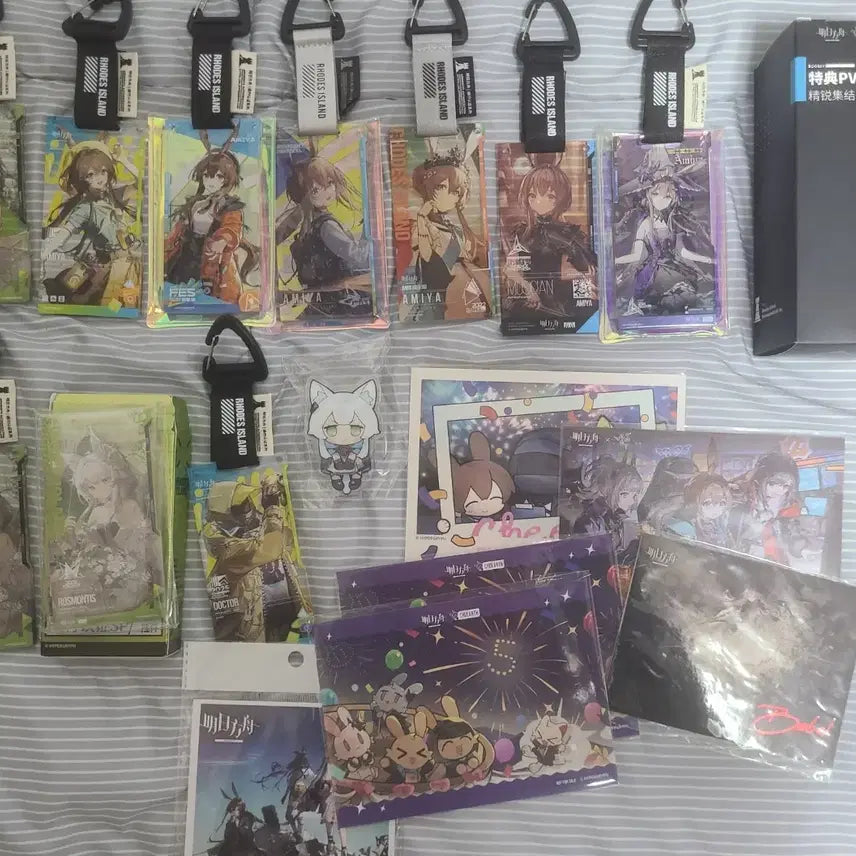 [BUNJANG] Arknights Amiya & Other Merchandise Bundle Set / 명일방주 아미야 위주 로즈냥 조금 굿즈 일괄 판매
