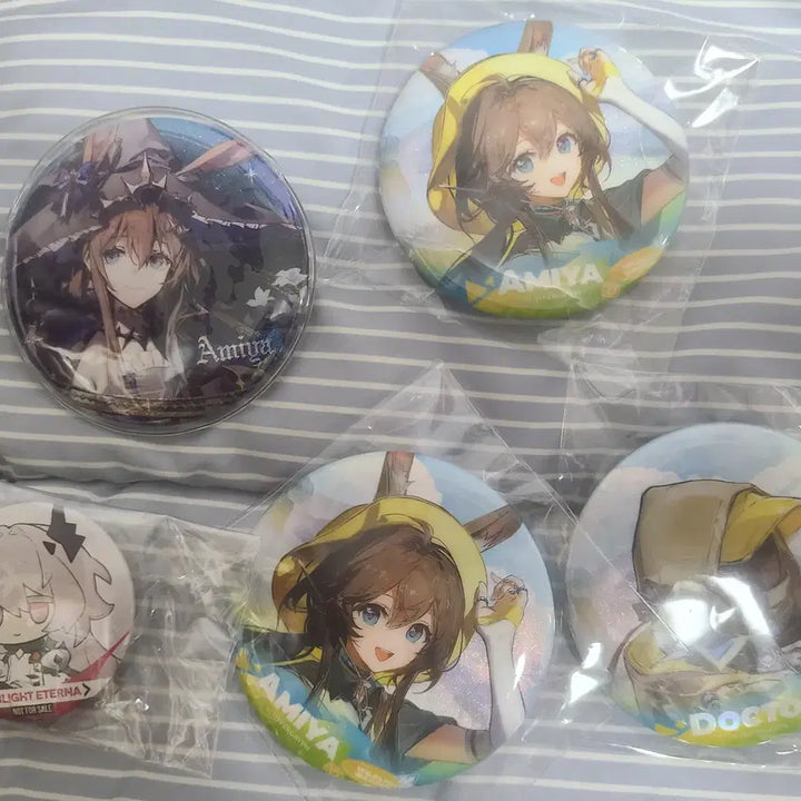 [BUNJANG] Arknights Amiya & Other Merchandise Bundle Set / 명일방주 아미야 위주 로즈냥 조금 굿즈 일괄 판매