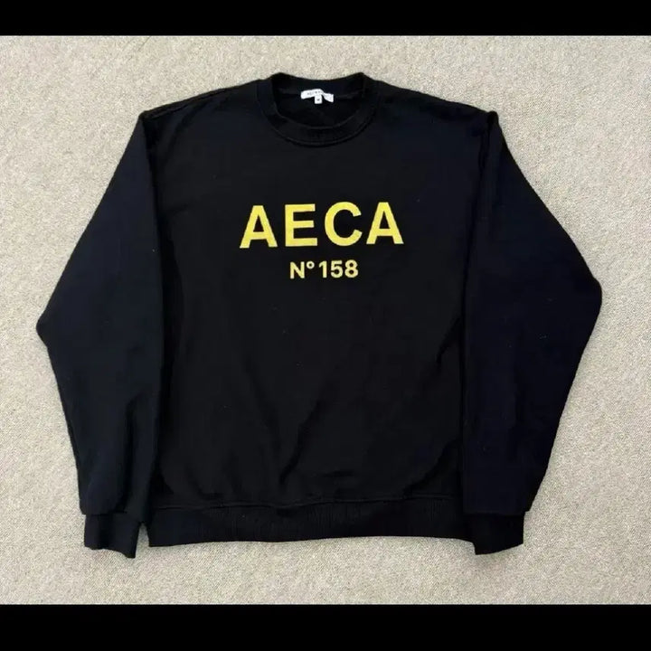 [BUNJANG] ATEEZ Black Sweatshirt (M) / AECA 검정색 맨투맨 N 158 (M)