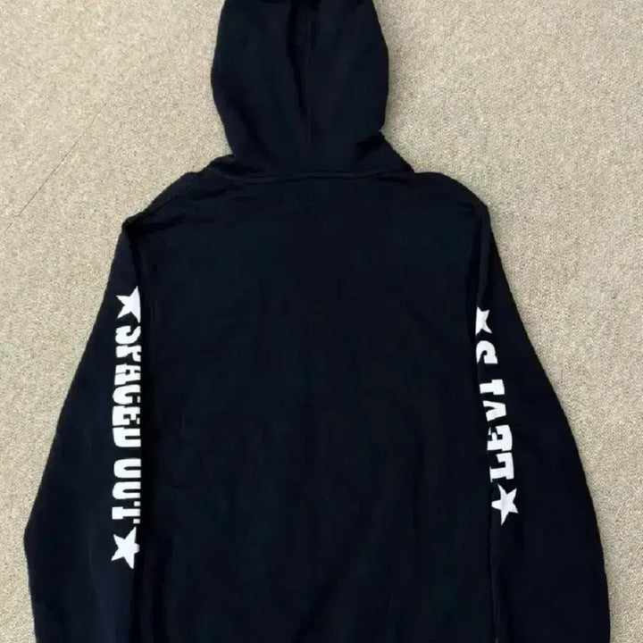 [BUNJANG] Levi's Snoopy Collaboration Black Hoodie (S) / 리바이스 스누피 콜라보레이션 정핏 블랙 후드티 (s)