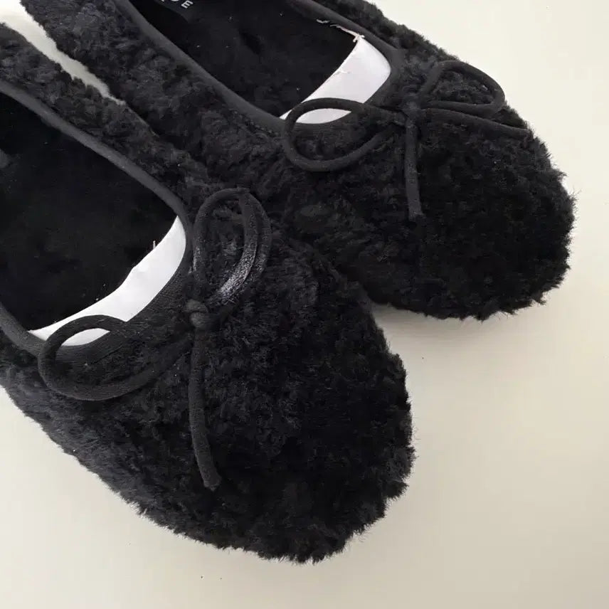 [BUNJANG] Winter Flat Shoes (260) / 새상품) 빅사이즈 뽀글이 리본 안감 퍼 겨울 플랫슈즈 260