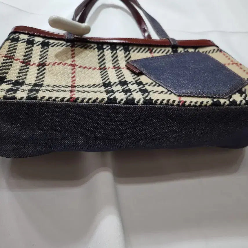 [SOLD OUT] (정품)버버리 데님 노바체크 숄더백