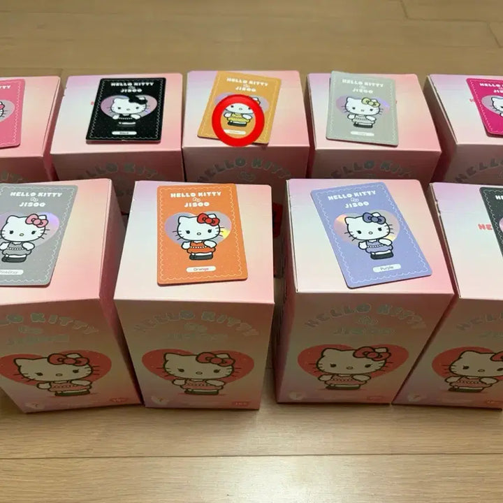 [BUNJANG] Jisoo Hello Kitty Keyring (Yellow) / 박스미개봉) 헬로키티 지수 키링 옐로우 선물가능