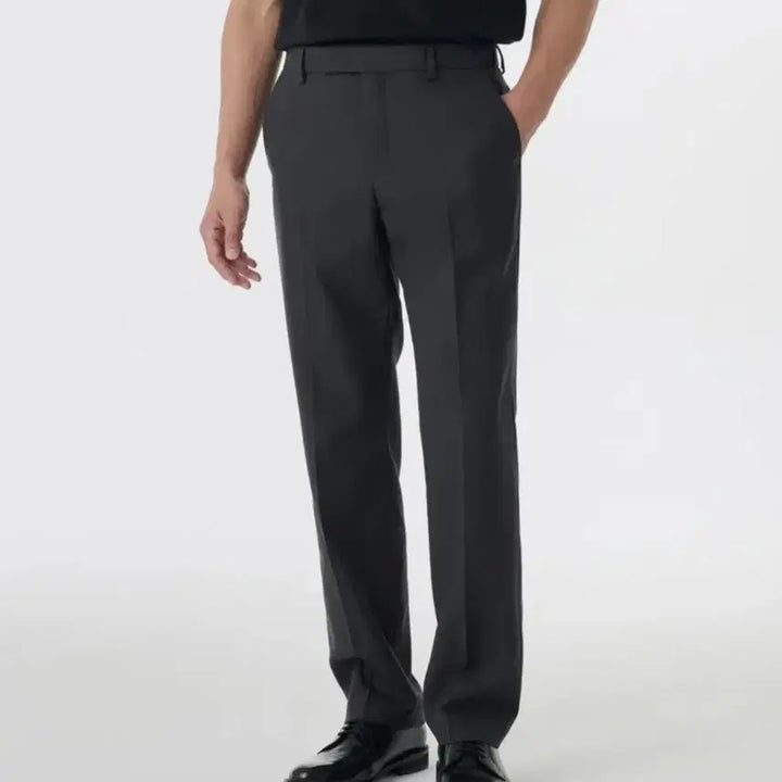 [BUNJANG] Musinsa Standard Wool Blend Semi Wide Hidden Banding Slacks Charcoal Gray / [38]무탠다드 울 블렌드 세미 와이드 히든 밴딩 슬랙스 차콜 그레이