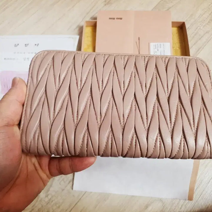 [BUNJANG] Miu Miu Long Wallet / (정품)  미우미우 장지갑