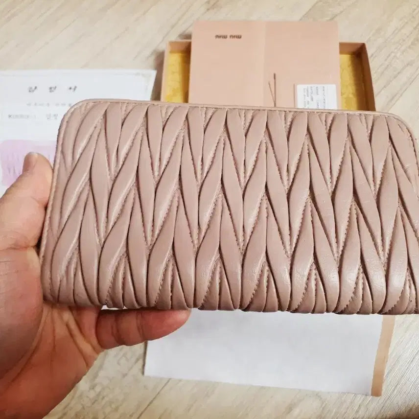 [BUNJANG] Miu Miu Long Wallet / (정품)  미우미우 장지갑