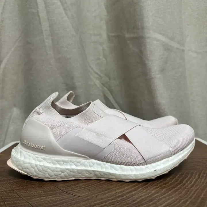 [BUNJANG] Adidas Ultra Boost Slip-on DNA Sneakers / 225아디다스 울트라부스트 슬립온 DNA -189