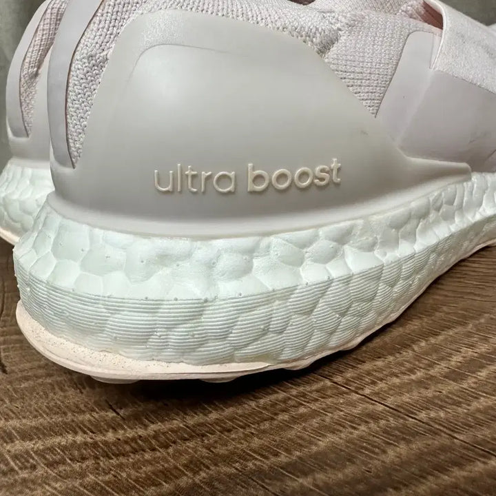 [BUNJANG] Adidas Ultra Boost Slip-on DNA Sneakers / 225아디다스 울트라부스트 슬립온 DNA -189