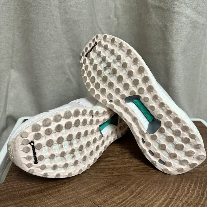 [BUNJANG] Adidas Ultra Boost Slip-on DNA Sneakers / 225아디다스 울트라부스트 슬립온 DNA -189