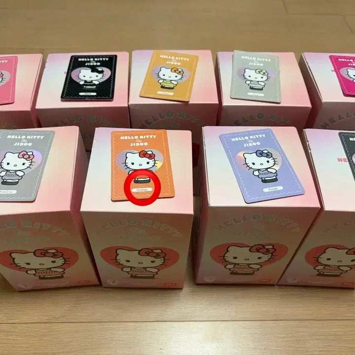 [BUNJANG] Blackpink Jisoo Hello Kitty Keyring / 박스미개봉) 헬로키티 지수 키링 오렌지 선물가능