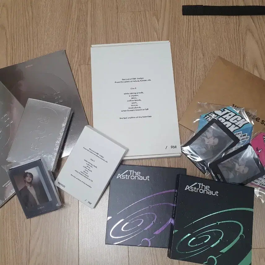 방탄소년단 솔로앨범 일괄로 판매해요!(포카 포함)