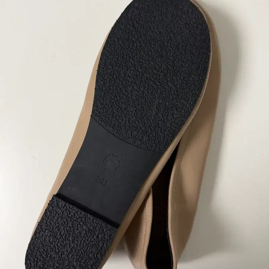 [BUNJANG] Big Size Pleated Flat Shoes - Size 260 / (새상품) 빅사이즈 말랑 만두 주름 밴딩 둥근 플랫 260