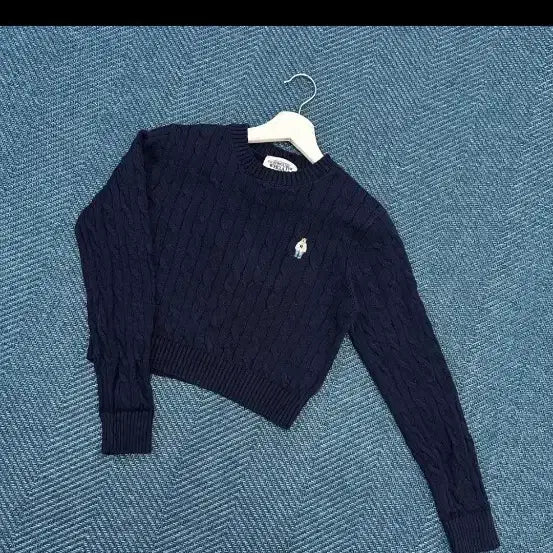 [BUNJANG] Who.A.U Navy Cable Knit Crop Top / [후아유]네이비 케이블 니트 크롭(컨디션상,M,면100%]