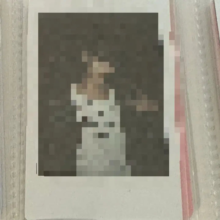 [BUNJANG] The Boyz Juyeon Signed Polaroid / [판매] 더보이즈 주연 싸폴 싸인 폴라로이드 양도