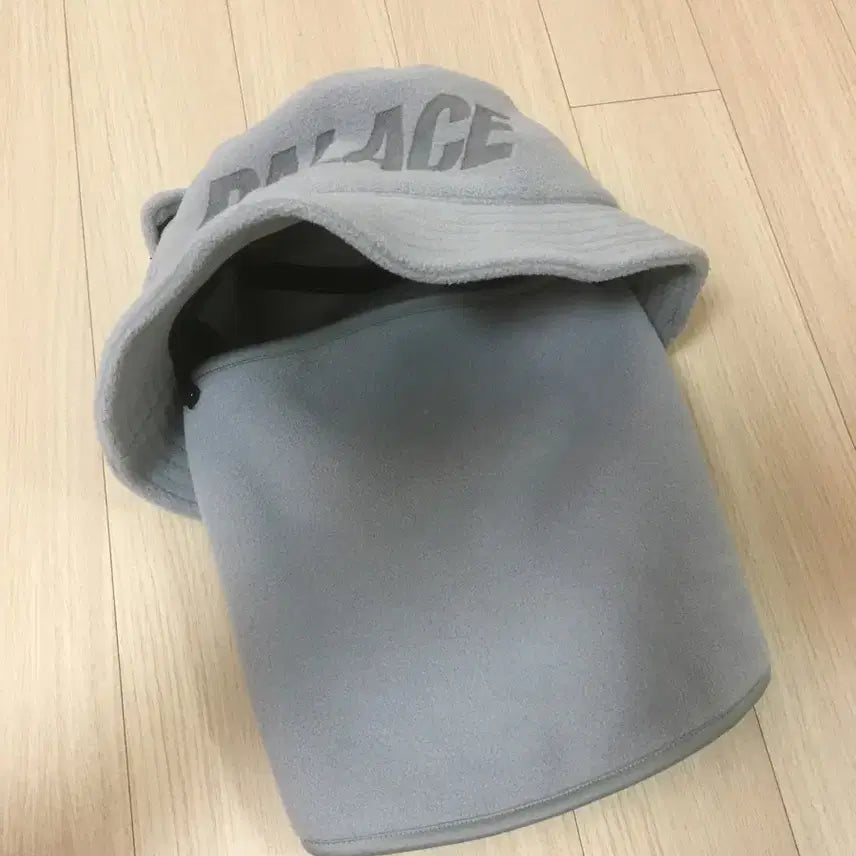 [BUNJANG] Palace Bucket Hat / 팔라스 버킷햇