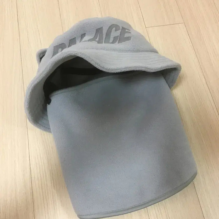 [BUNJANG] Palace Bucket Hat / 팔라스 버킷햇