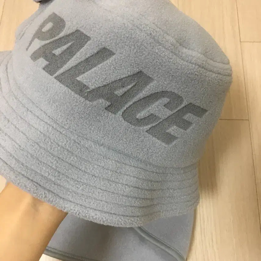 [BUNJANG] Palace Bucket Hat / 팔라스 버킷햇