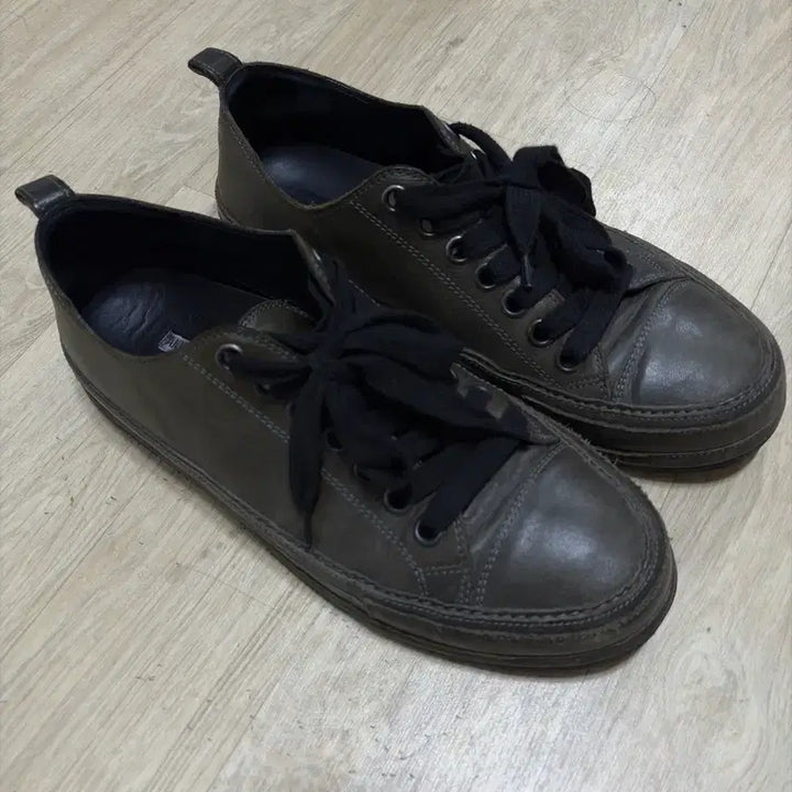 [BUNJANG] And Mulle Mister Sneakers 260 / 앤드뮐미스터 스니커즈 260