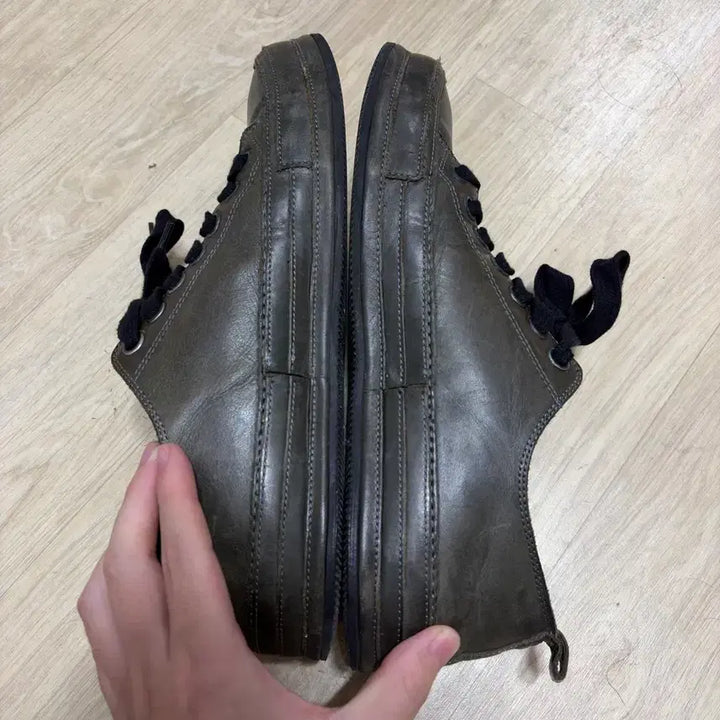 [BUNJANG] And Mulle Mister Sneakers 260 / 앤드뮐미스터 스니커즈 260