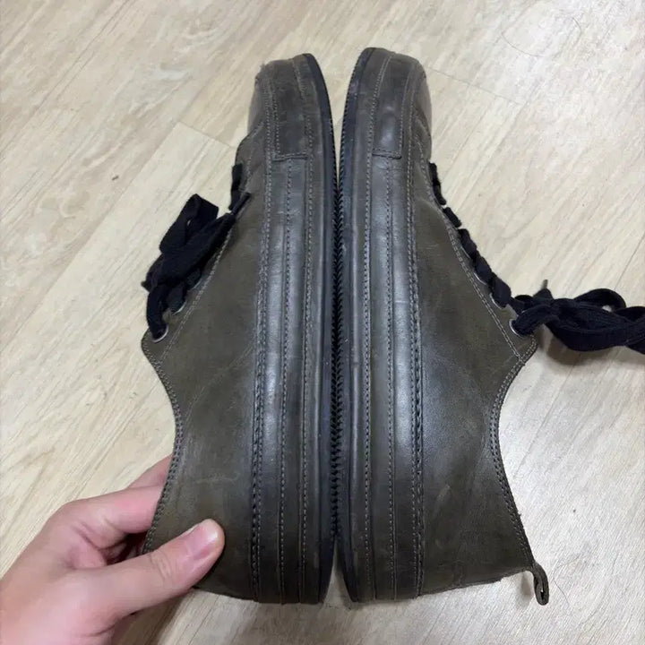 [BUNJANG] And Mulle Mister Sneakers 260 / 앤드뮐미스터 스니커즈 260