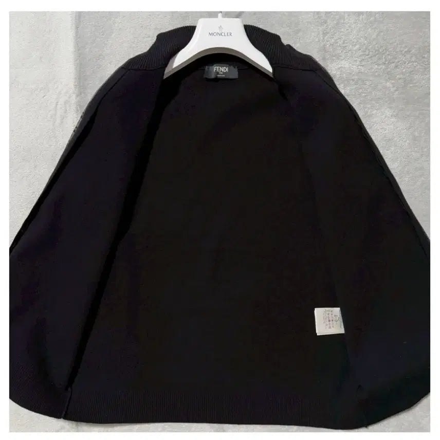 [BUNJANG] Fendi Wool Zip-up Cardigan / 펜디 울 집업 가디건 정품