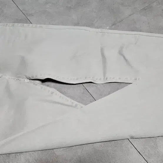 [BUNJANG] Kuho Light Gray Denim Pants / 구호 연청 그레이 데님  팬츠 64