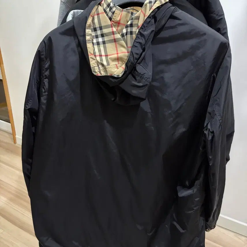 [BUNJANG] Burberry Reversible Windbreaker (M Size) / 버버리 리버시블 바람막이m