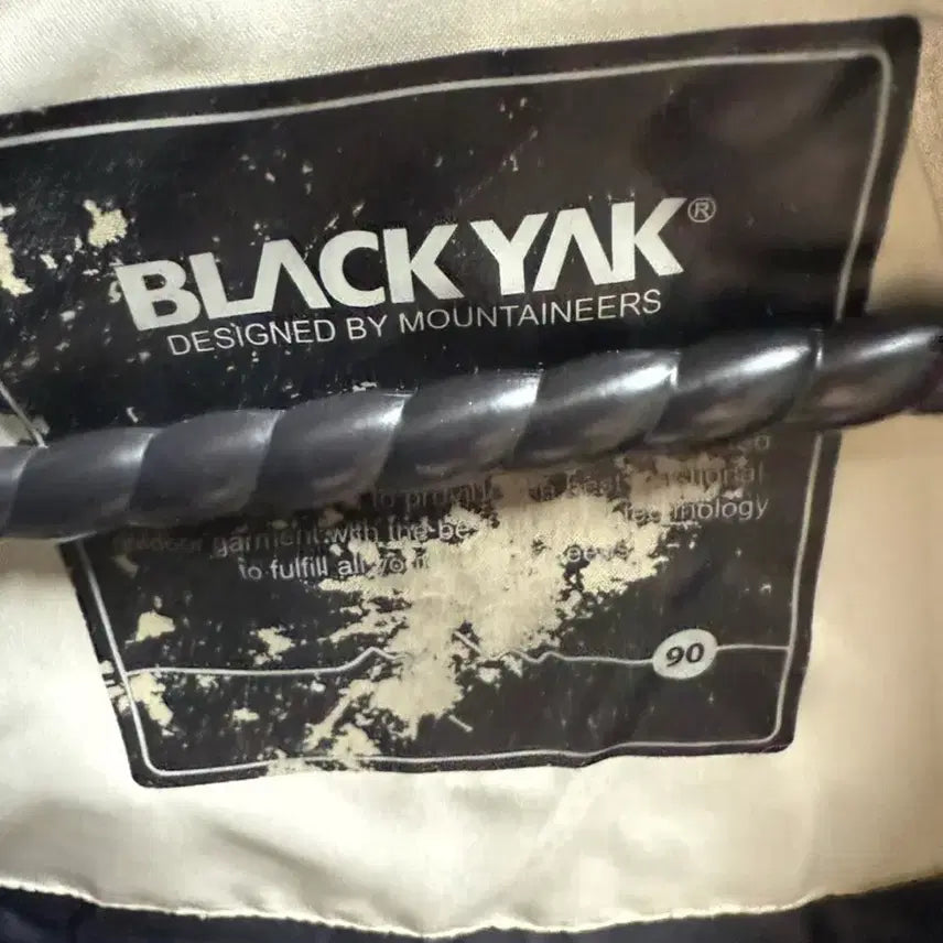 [BUNJANG] Black Yak Gore-Tex Padded Jacket / 블랙야크 고어텍스 패딩