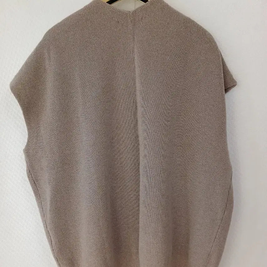 [BUNJANG] ST.JOHN Knit Vest / ST.JOHN 세인트존 니트 베스트