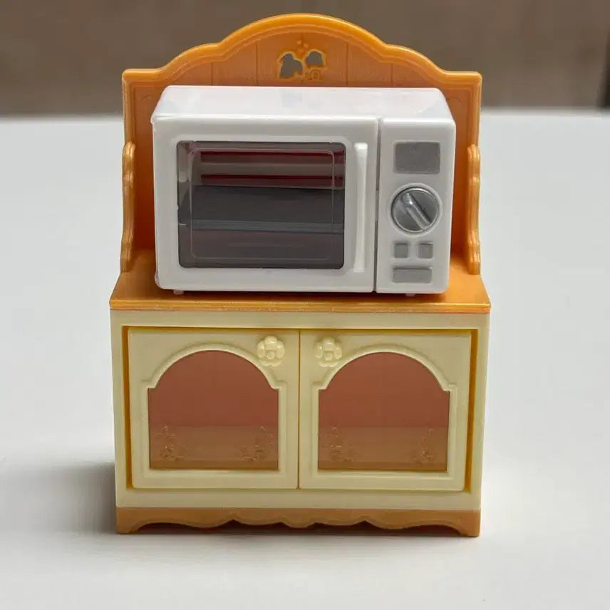 [BUNJANG] Sylvanian Families Microwave & Storage / 실바니안 전자레인지와 수납장