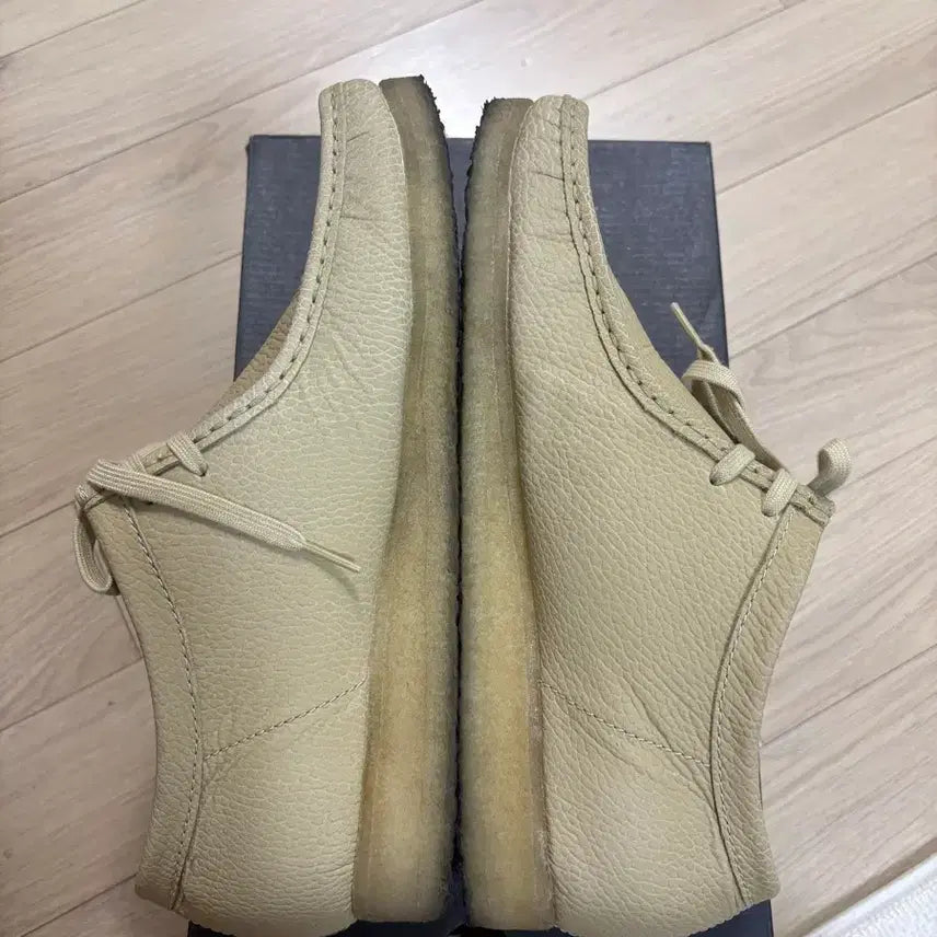 [BUNJANG] Supreme Clarks Wallabee Shoes / 클락스 슈프림 왈라비