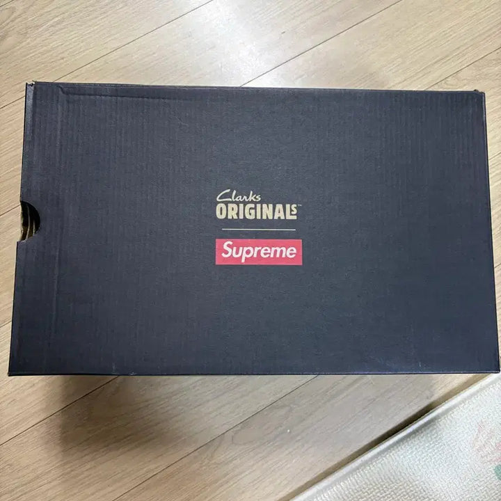 [BUNJANG] Supreme Clarks Wallabee Shoes / 클락스 슈프림 왈라비