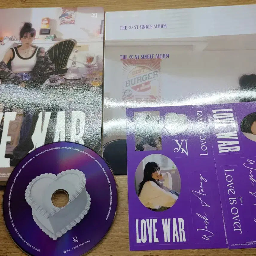[BUNJANG] Choi Yena Love War Album Bundle Set / 최예나 러브워 앨범 2종 (올클)