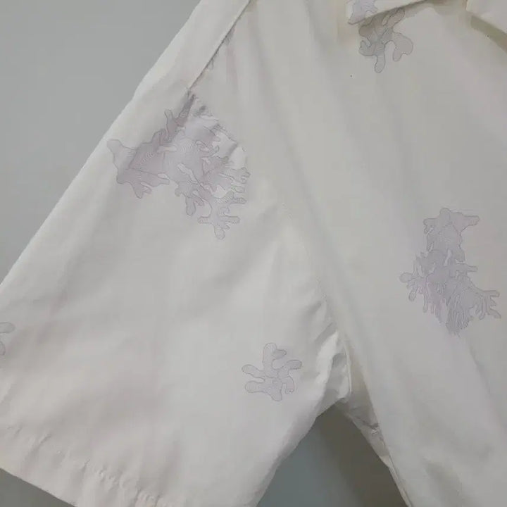[BUNJANG] Ouro Coral Print Short Sleeve Shirt (Women&