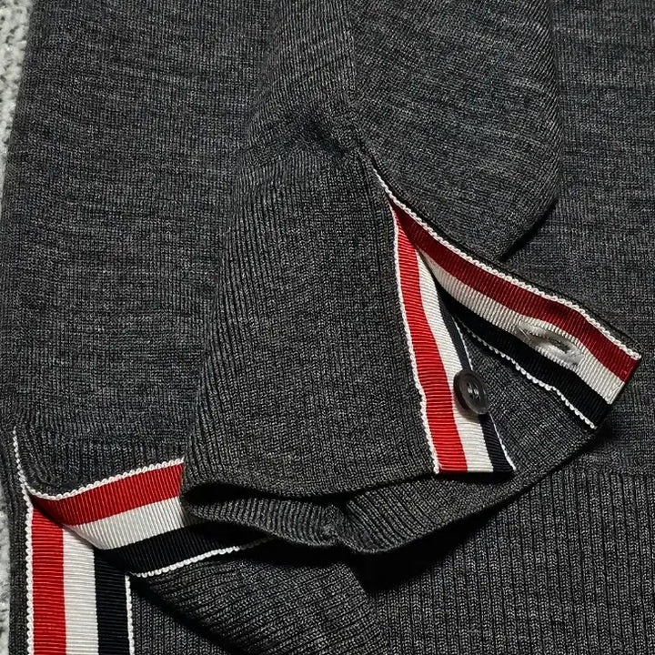 [BUNJANG] Thom Browne Merino Wool Sweater / [2] 톰브라운 메리노울 100% 사선완장 니트