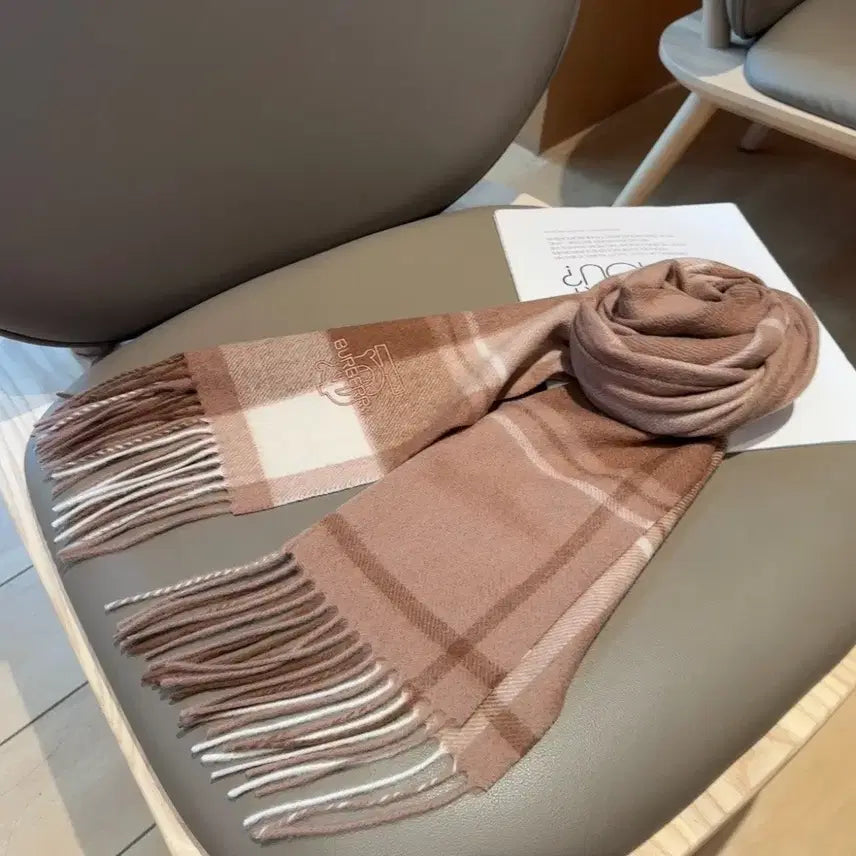 [BUNJANG] Burberry Winter Long Scarf / 버버리(Burberry) 정품 겨울 롱 스카프를 판매합니다.