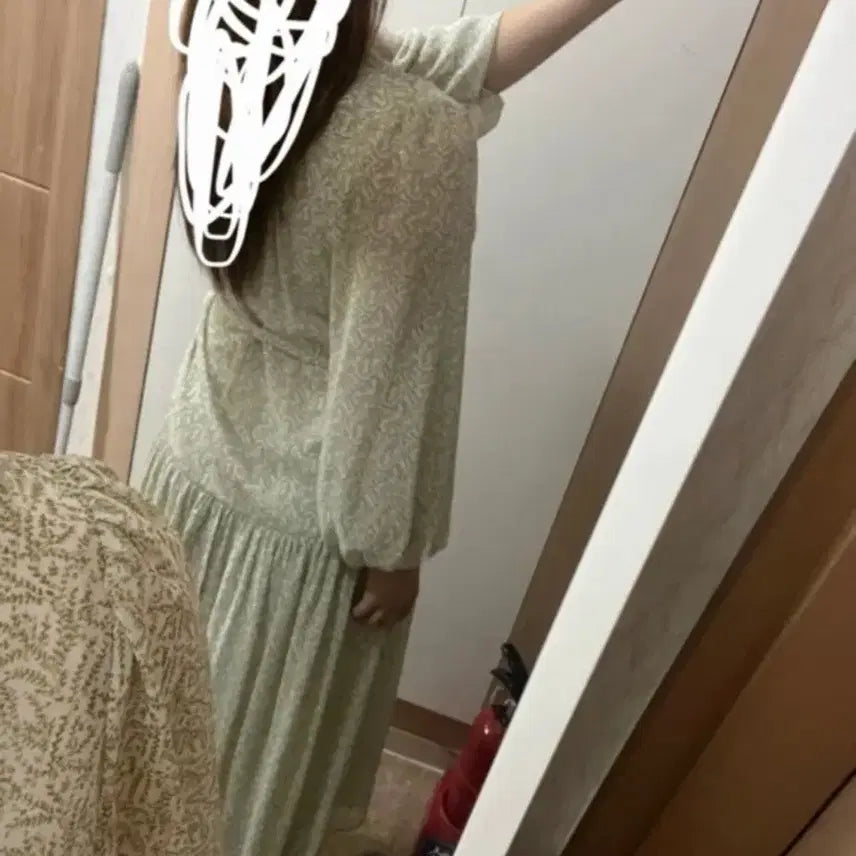 [BUNJANG] Spring Floral Pattern Dress with Underskirt / 플라워 패턴 봄 원피스 (속치마 있음)