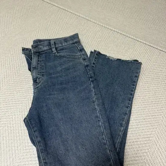 [BUNJANG] Hiniqu Women's Bootcut Jeans / 히니크 여성 진청 부츠컷팬츠 L