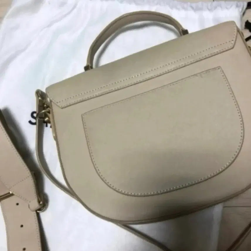[BUNJANG] St. Scott Crossbody Bag / 세인트스코트 크로스백 아이보리 (실사있음)