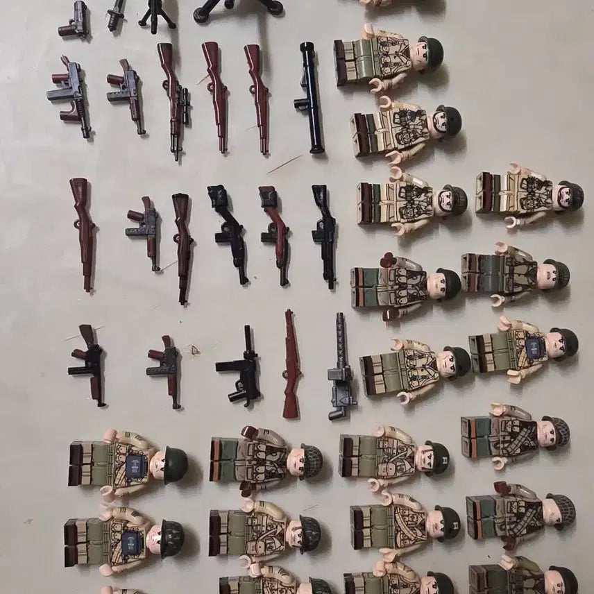 [BUNJANG] Military Figure and Armored Vehicle Set / 레고 밀리터리 (군인 피규어 , 장갑차 )