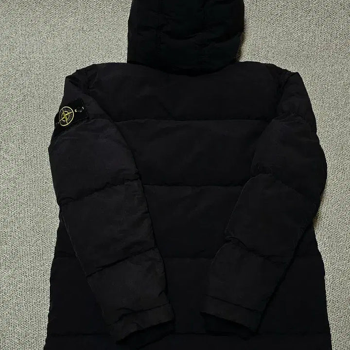 [BUNJANG] Stone Island Cotton Nylon Ripstop Down Padded Jacket / [M] 스톤아일랜드 코튼 나일론 립스탑 다운 패딩